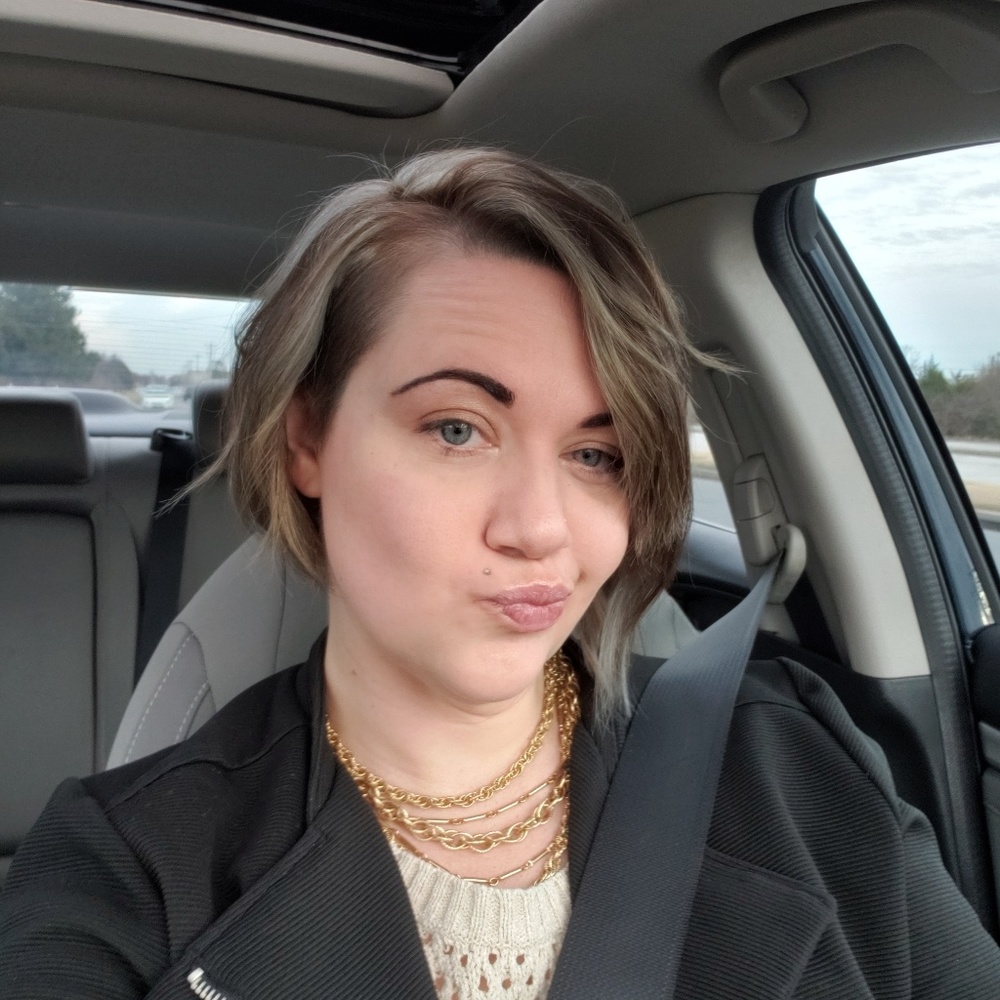 Meet your Posher, Kimberly, of Bella & Blu!!